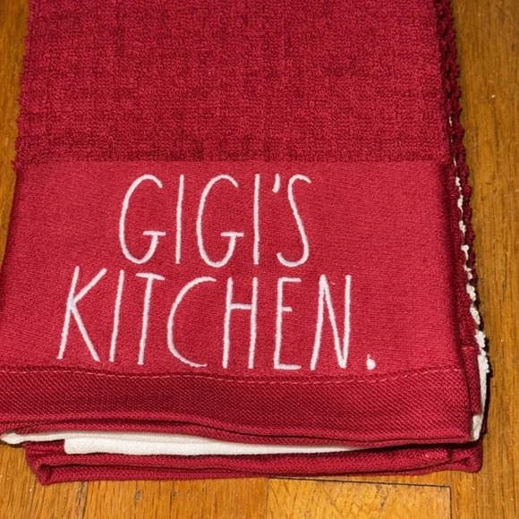 NWT Rae Dunn Home Set of 3 Cotton Kitchen Towels
HTF Red/White Gigi’s Kitchen - Picture 1 of 7